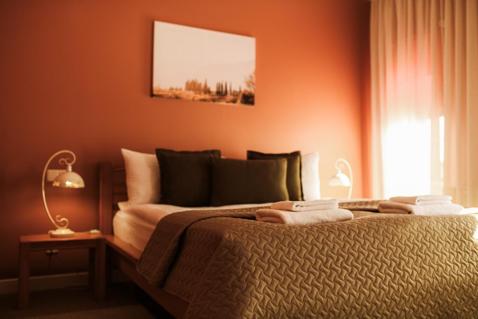 Jolanta Hotel Alūksne Екстериор снимка