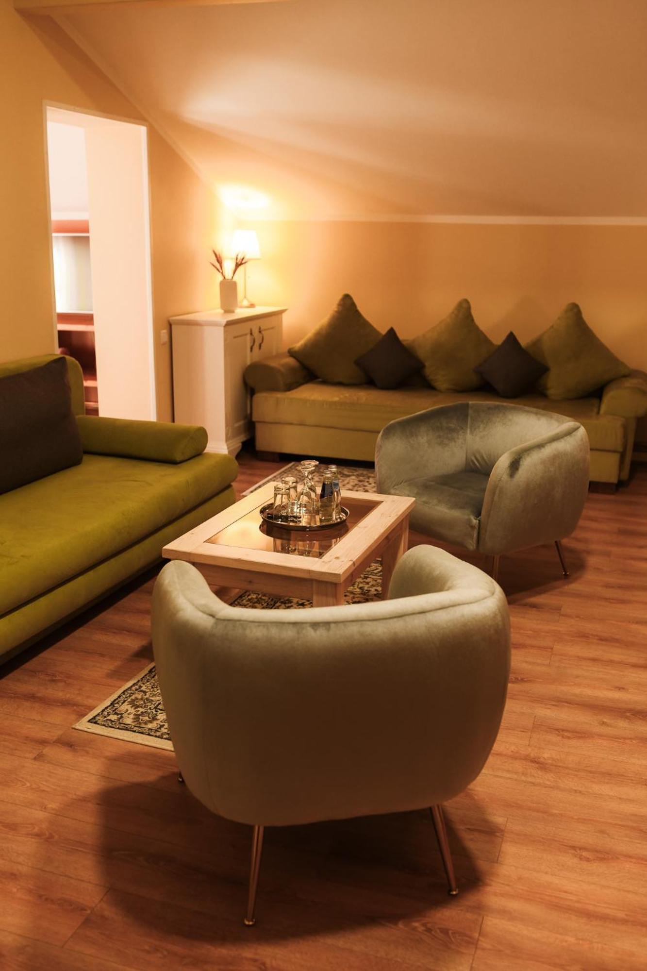 Jolanta Hotel Alūksne Екстериор снимка